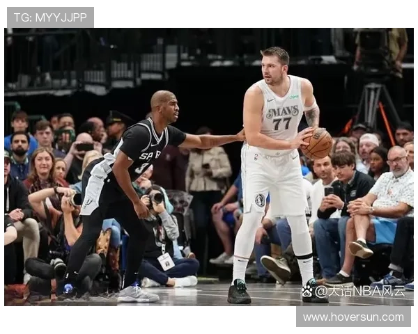 文班29+11+6马刺击退独行侠